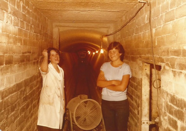 Alyson Marples & Sue Unwin in end of tunnel kiln at Pearsons when the kiln was cooled down for repair. (2) - Lesley Foulkes