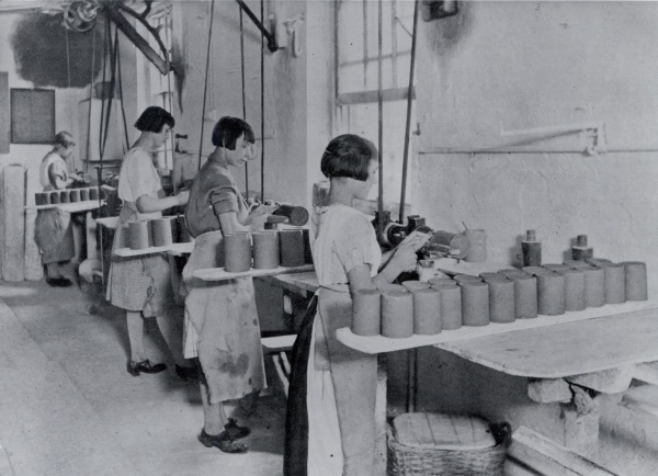 Pearson's Pottery, Chesterfield, in the 1920s - Chesterfield Museum