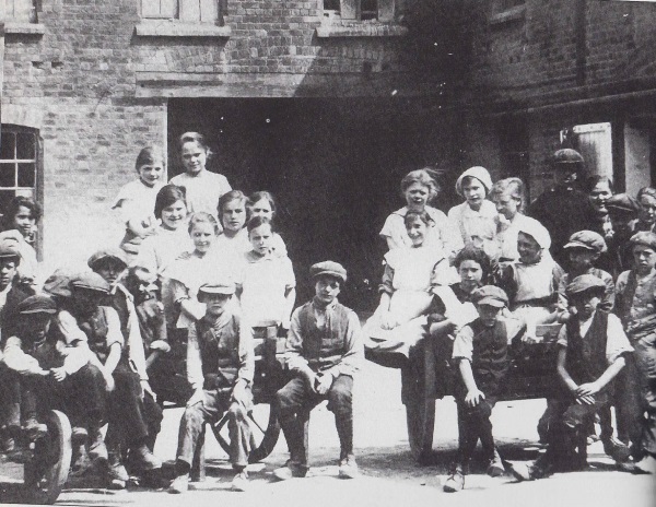 Pottery Children. Taken in the yard of Pearson's pottery in the 1890s! - Neil Botham