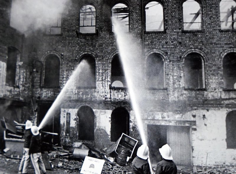 Fire at Robinsons, Chester St.  - 1986  - Derbyshire Times (2