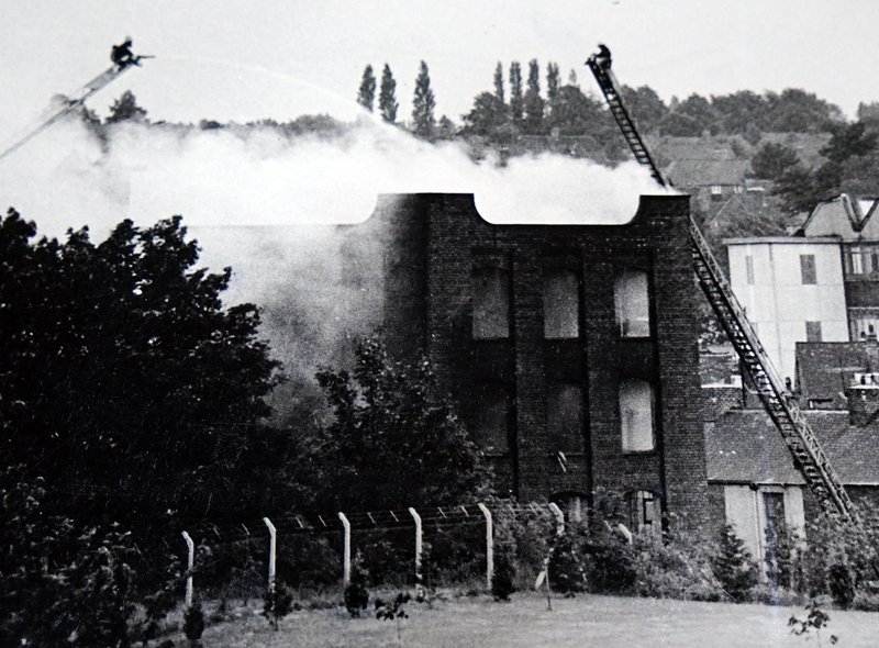 Fire at Robinsons, Chester St.  - 1986  - Derbyshire Times (2