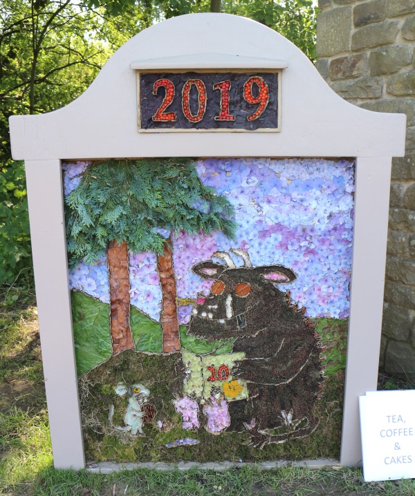 Hollymoorside Well Dressings - 2019