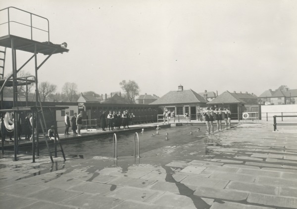 Stand Road Baths. - Chesterfield Museum