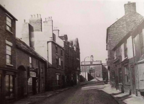 Beetwell Street looking toward West Bars with Spread Eagle on left and old Court House next to bowling green c1930 - Kev Walton