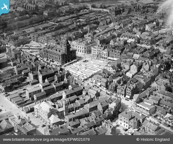 The Market Place and Market Hall, Chesterfield, 1928 - Britain from above (9)