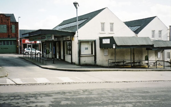 East Midlands Bus Station, Chesterfield, March 2002 - Paul Greenroad