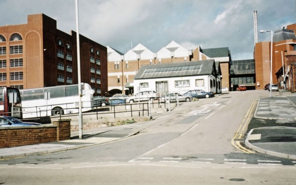 East Midlands Bus Station, Chesterfield, March 2002 - Paul Greenroad