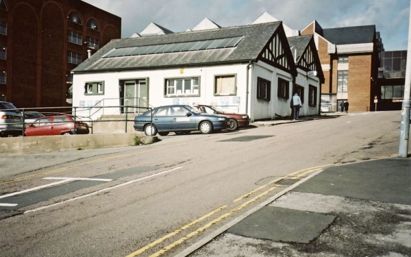 East Midlands Bus Station, Chesterfield, March 2002 - Paul Greenroad