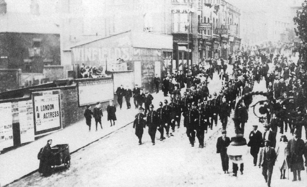 June 1906 Corporation Street Chesterfield.- Mick Walpole