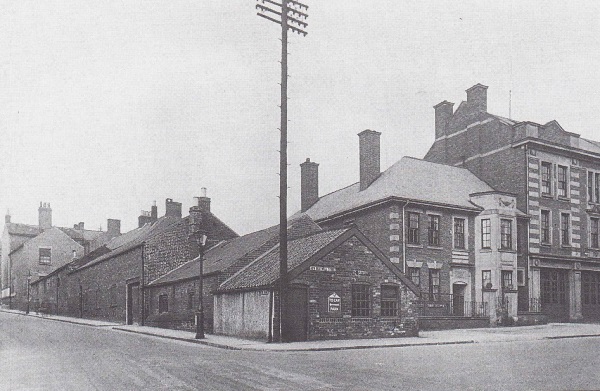 Police station at Beetwell St & Tontine Rd during the 20s - Neil Botham