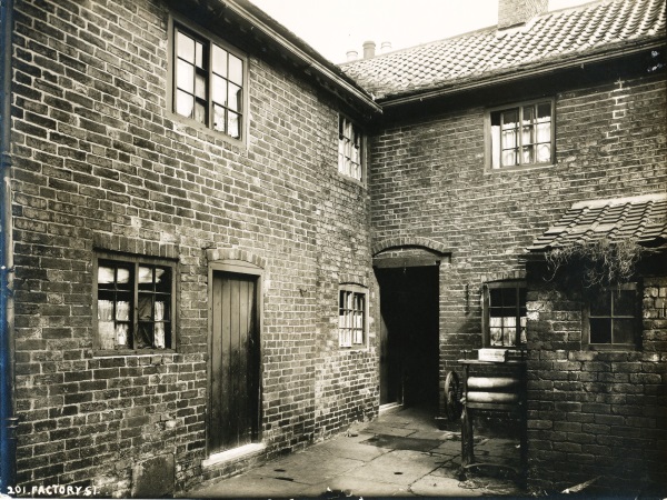 Factory Street, Chesterfield. c.1920s - Chesterfield Museum