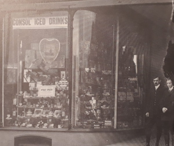 Samuel Elliott's shop on High Street  - John Stinton