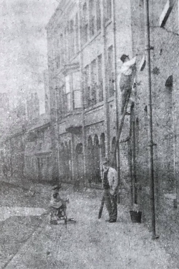 Holywell Street, showing Durrant House, c. 1890. - Alan Taylor