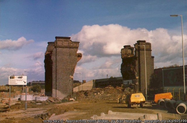 Approaching Horns Bridge on A61 - Alan-Heardman 1975