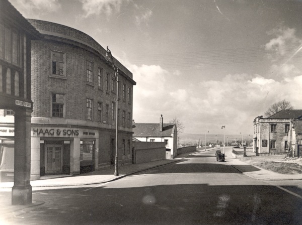 Knifesmithgate looking towards Rose Hill, late 1930s 