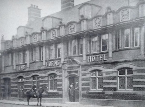 The Horns Hotel, Lordsmill Street - early 1900's)