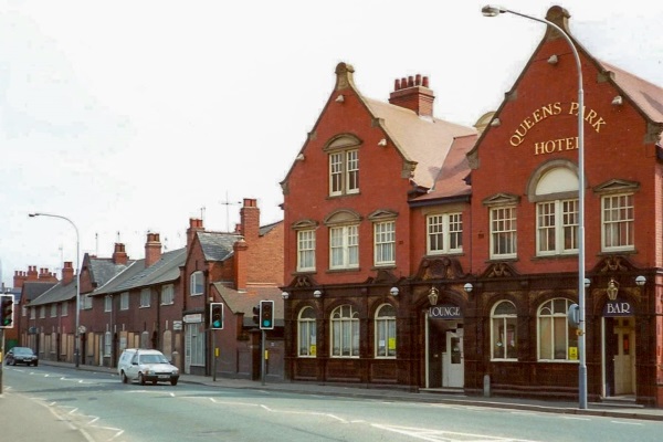 The Queens Park Hotel, Markham Road, Park Road, Chesterfield, late 1990s - Paul Greenroad