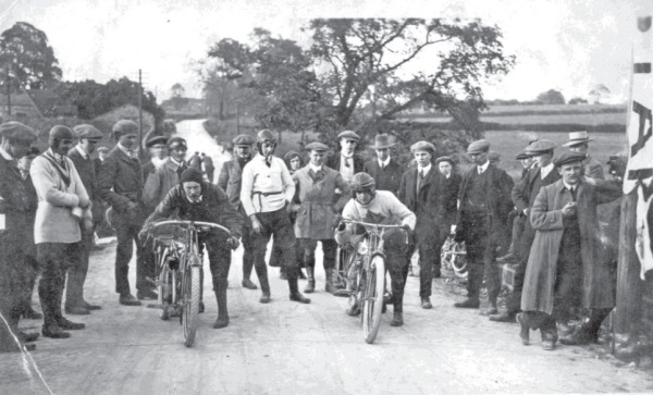 Chesterfield and District Motor Cycle Club hill climb at Amber Hill, Kelstedge, 1912.