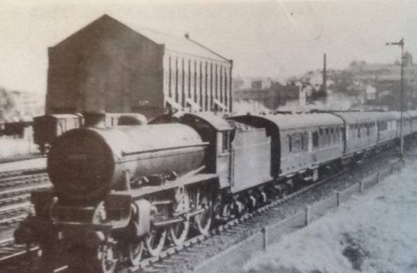 Chesterfield Central sees class B. No 61041 leaving for Sheffield, next stop Staveley. 1962 - Alan Taylor