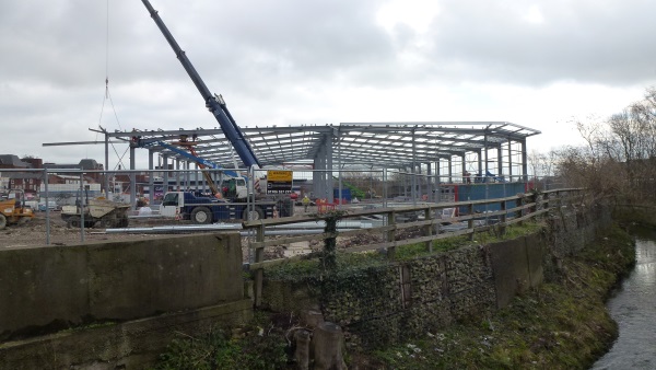 Ravenside Retail Park Building - 2012