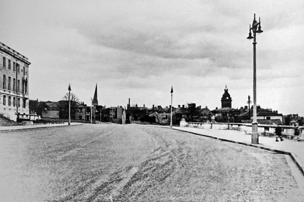 Rose Hill - looking East from the Town Hall in the 1940's - Paul Greenroad