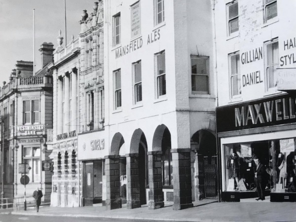 High Street with Glumangate - 1950 - Alan Taylor