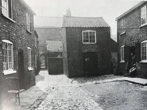 Shelley’s Yard 1900's - Alan Taylor