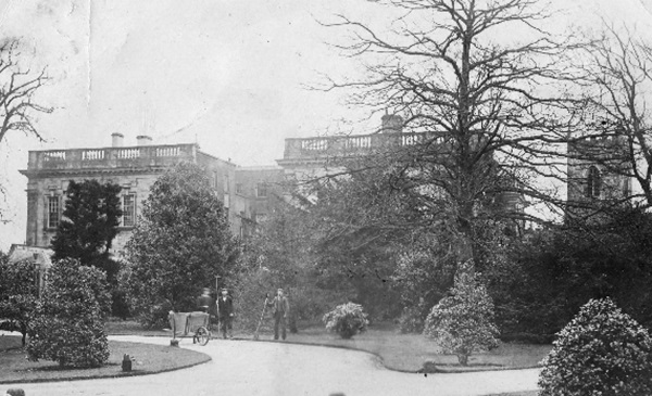 Sutton_Scarsdale_Hall_circa_1900_2