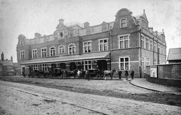 West bars 1900  - Brian Davis & Chesterfield Photographic Soc